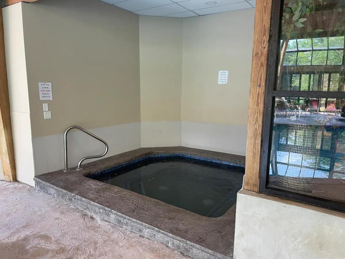 Pocono Paradise - 3 Bedroom 3 And Half Bathroom Townhouse Tannersville Eksteriør billede